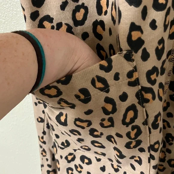 Dreams & Co. Leopard Print Zip Front Robe, 1X - Picture 5 of 8